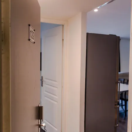 Meubles De Tourisme A Apartment Vincennes
