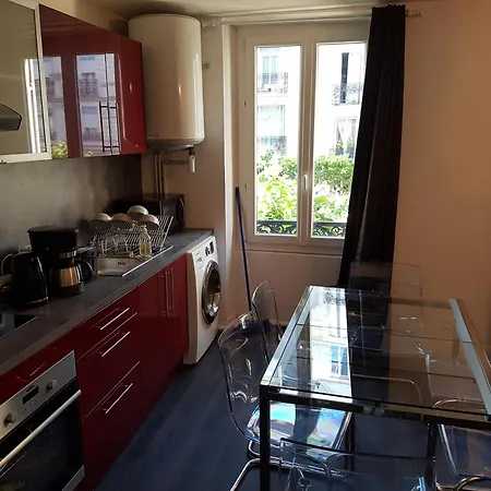 Meubles De Tourisme A Apartment Vincennes