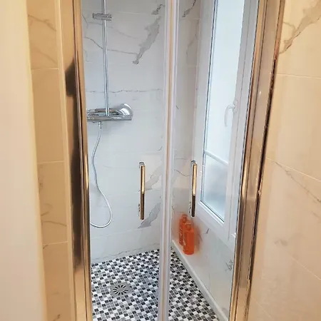 Meubles De Tourisme A Apartment Vincennes